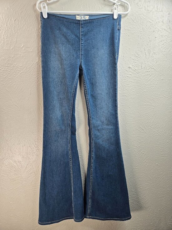 Free People Denim - Free People Flare Jean 25 High Rise Blue Denim Stretch Pull On Bell Bottom Boho